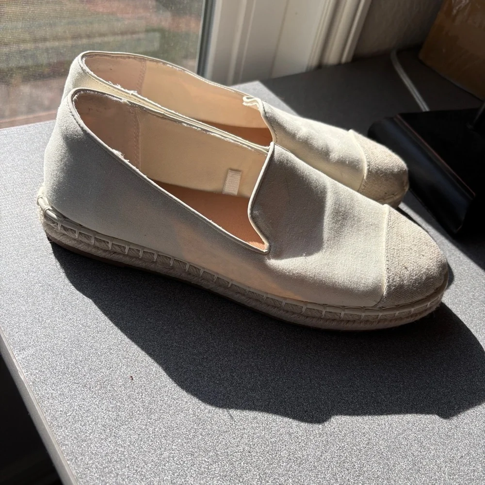 Universal Thread Beige Slip-On Woven Flats Espadrille 9.5